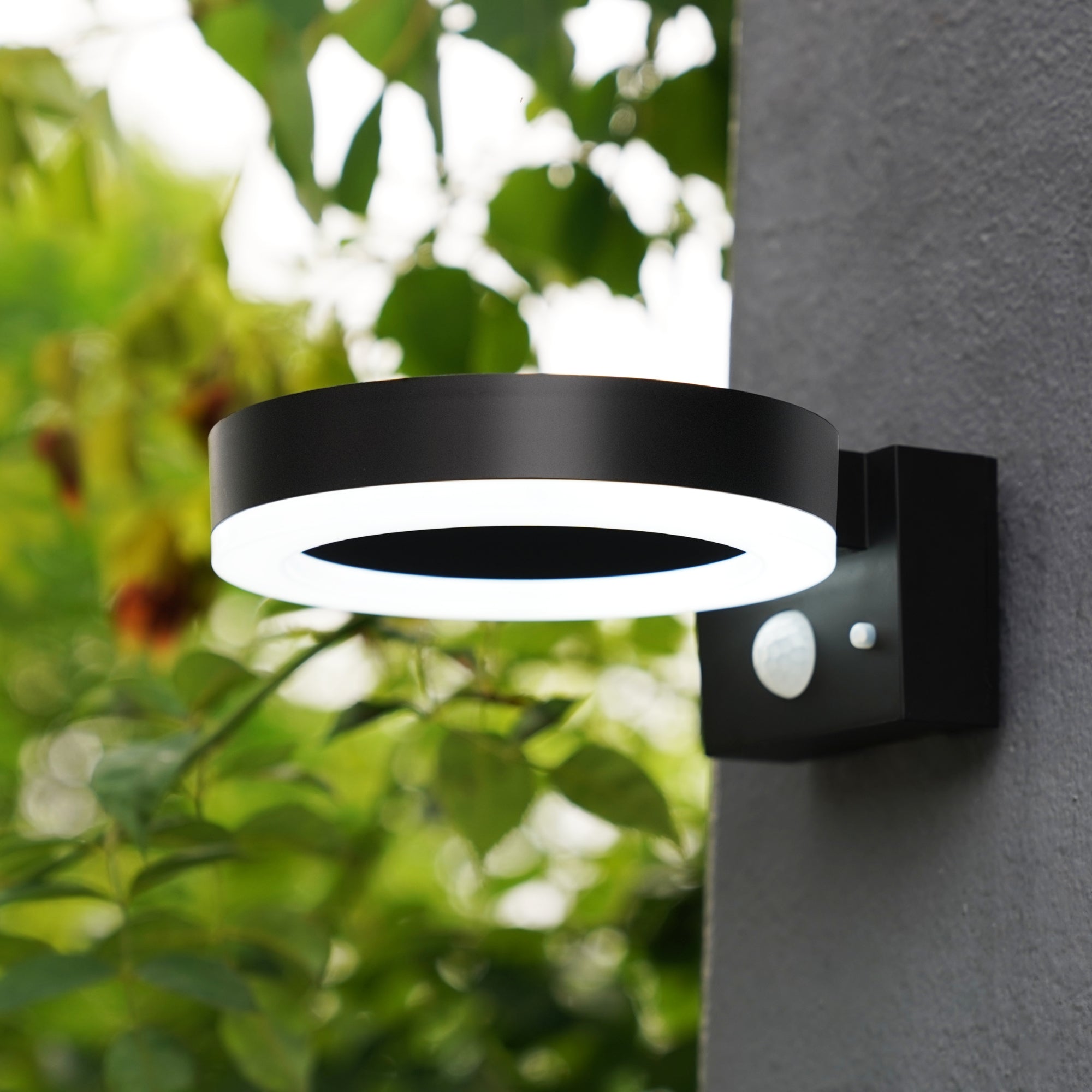 Solar-Wandleuchte LED DAYTONA für den Außenbereich - Bewegungssensor - 3 Beleuchtungsmodi von 75 bis 600 Lumen - Lumihome