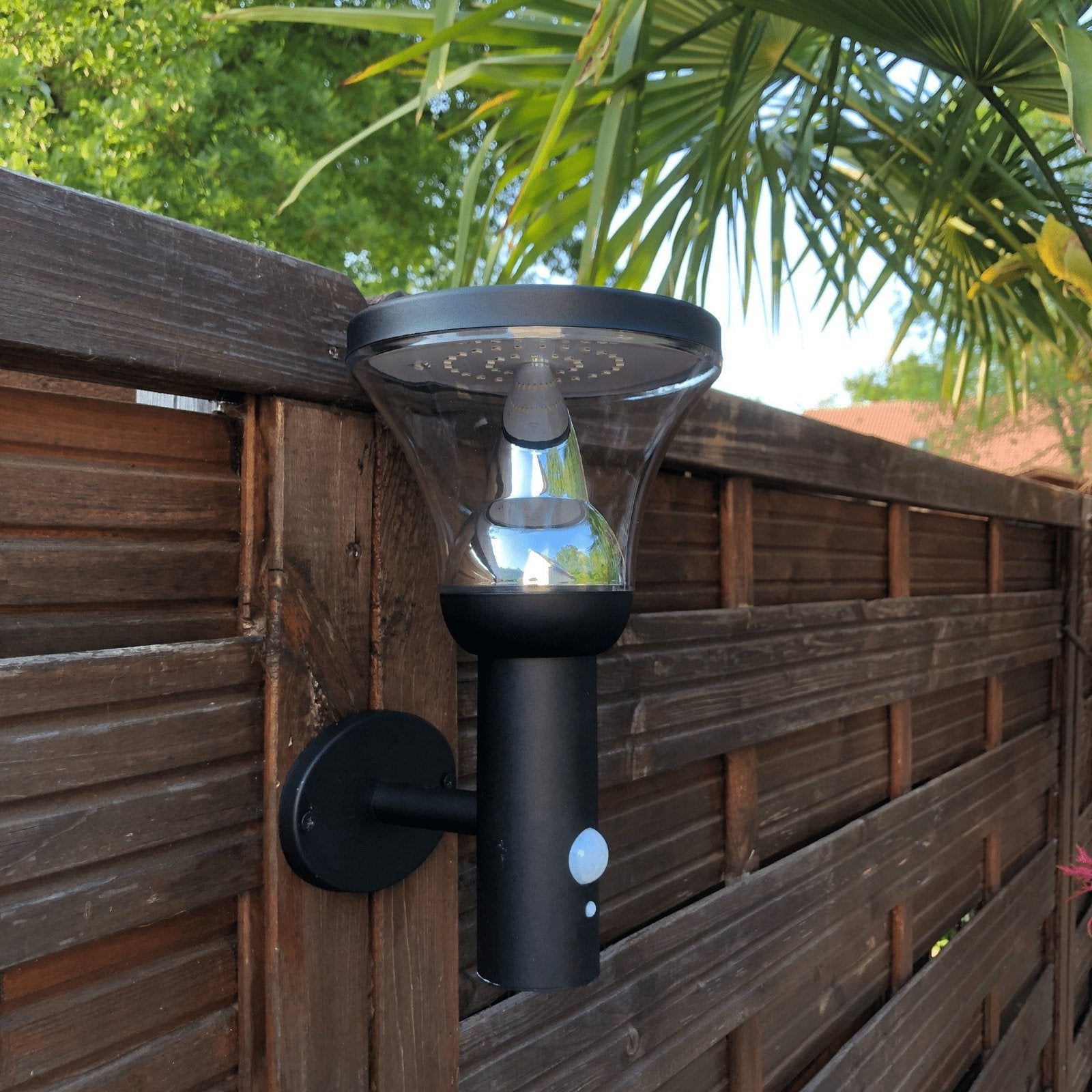 Applique Led solaire DIVA - HY22WSRB - Détecteur de mouvements - 3 modes d'éclairage 75 à 600 lumens - Lumihome-France.com