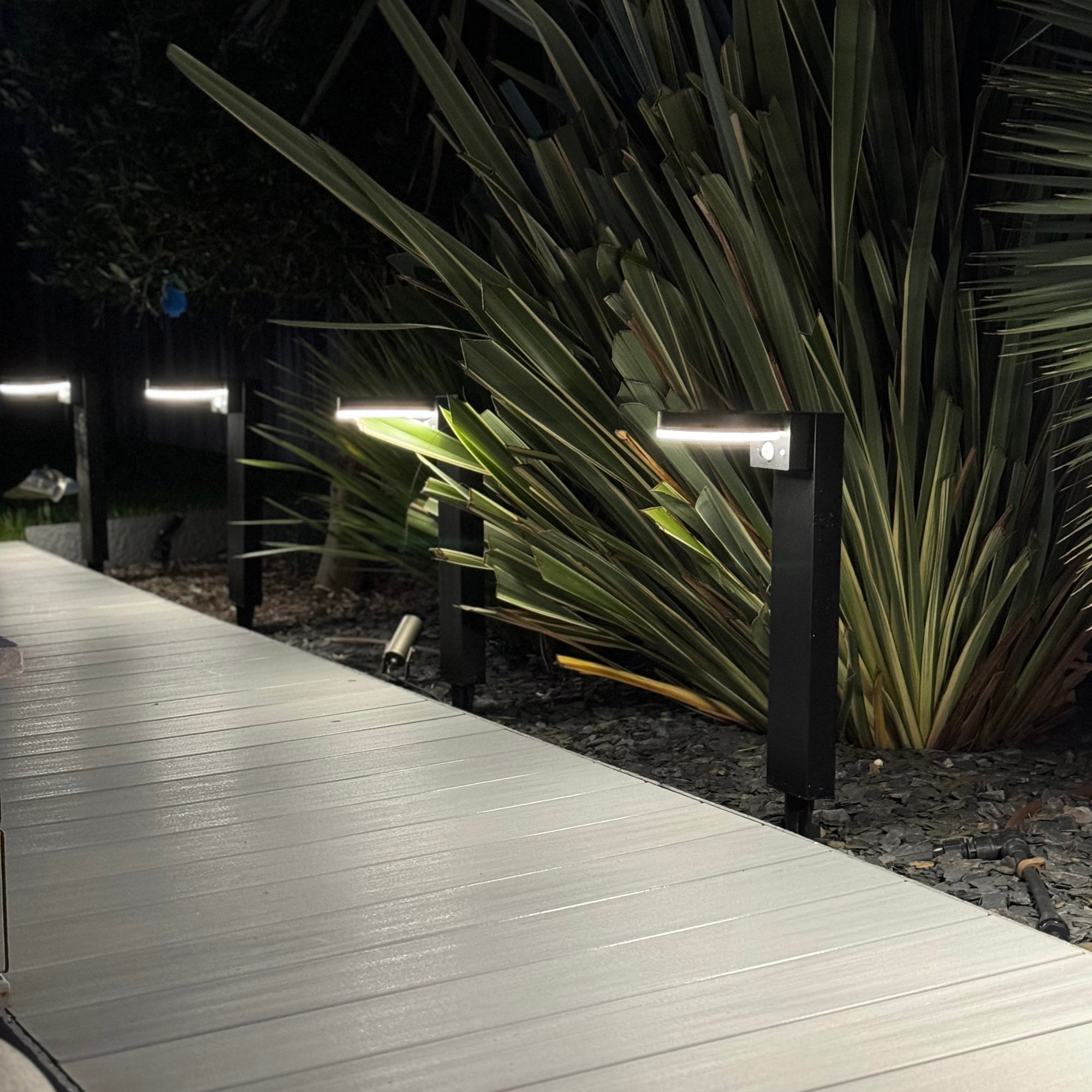 Wegeleuchte Led Solar DAYTONA - Bewegungssensor - 3 Beleuchtungsmodi von 75 bis 600 Lumen - Lumihome