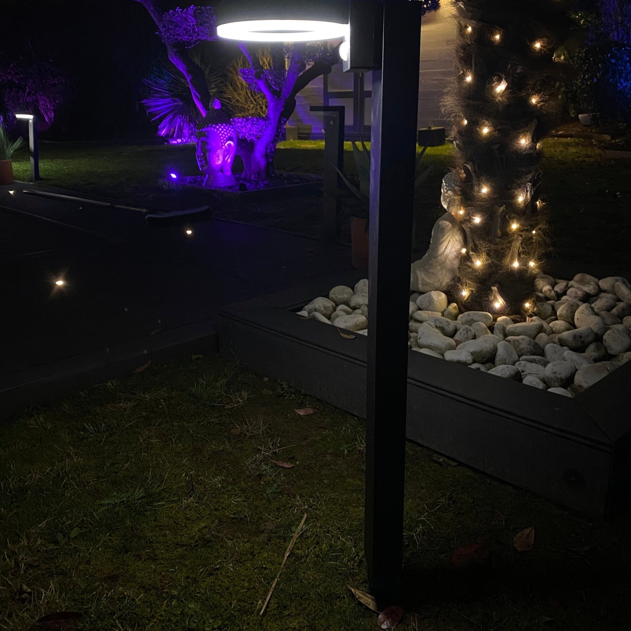 Borne Led solaire DAYTONA - Détecteur de mouvements - 3 modes d'éclairages - 75 à 600 lumens - Lumihome-France.com