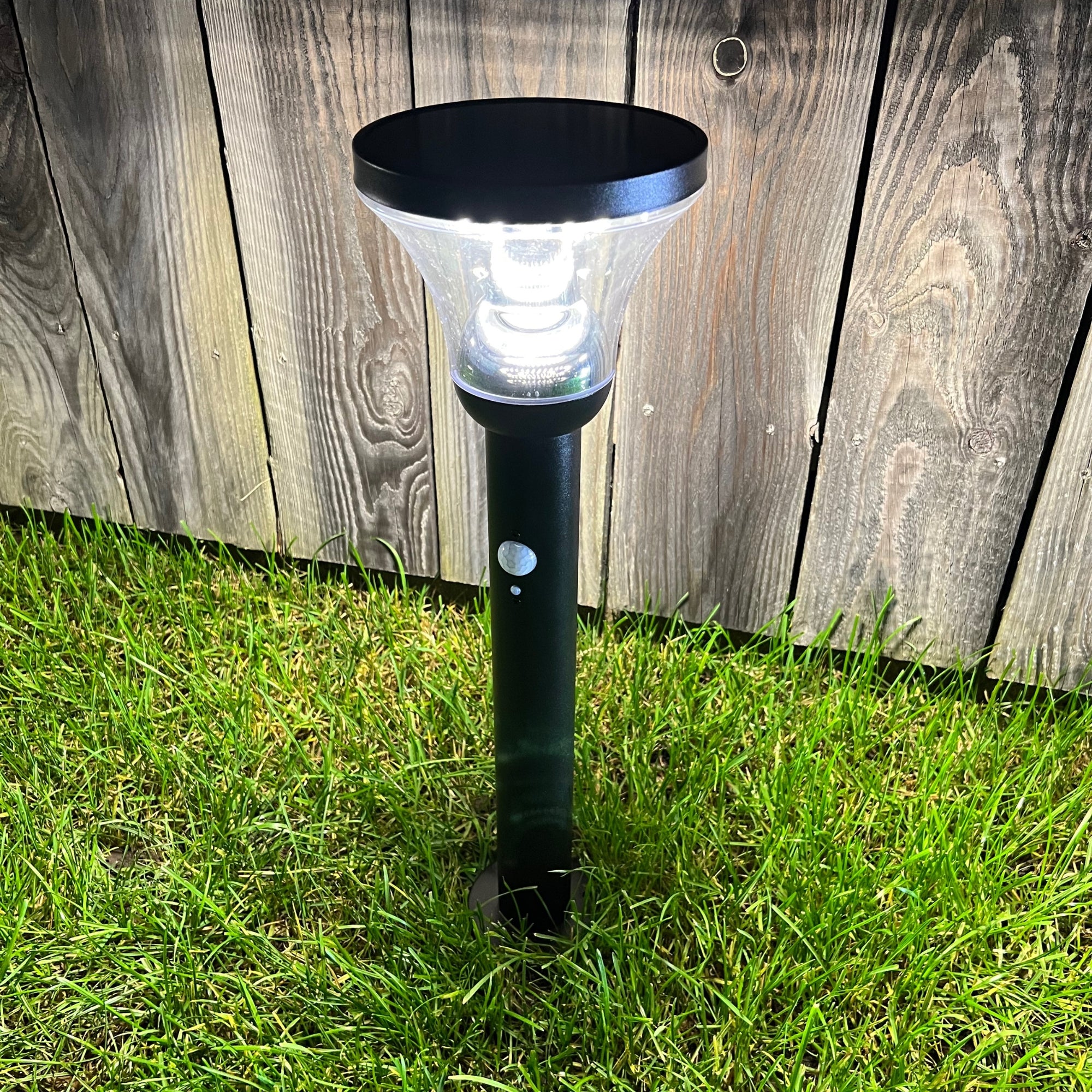 Solar-Wegeleuchte LED DIVA - Bewegungssensor - 3 Beleuchtungsmodi von 75 bis 600 Lumen - Lumihome