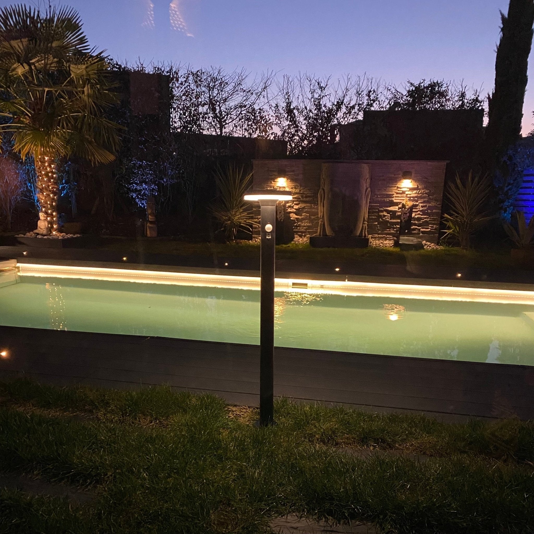 Wegeleuchte Led Solar LIVING - Bewegungssensor - 3 Beleuchtungsmodi - 75 bis 600 Lumen - Lumihome